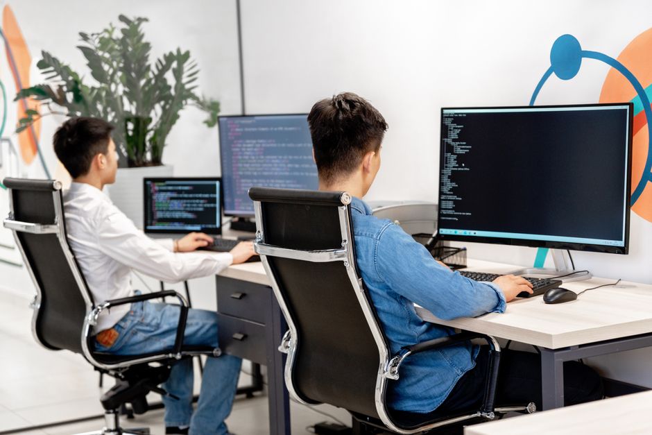 Команда Pro Academy UG работает с практическими проектами